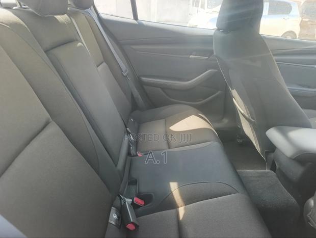 Mazda 3 2019 Off white