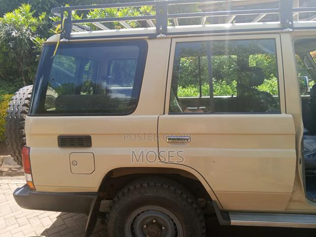 Toyota Land Cruiser 2010 Beige