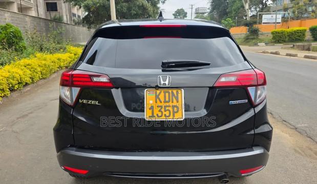 Honda Vezel 1.5 Hybrid 2WD 2016 Black