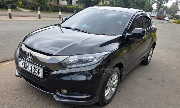 Honda Vezel 1.5 Hybrid 2WD 2016 Black