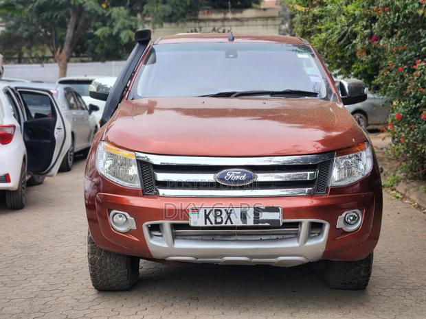 Ford Ranger Wildtrak 2013 Maroon