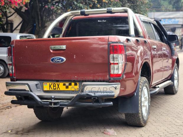 Ford Ranger Wildtrak 2013 Maroon