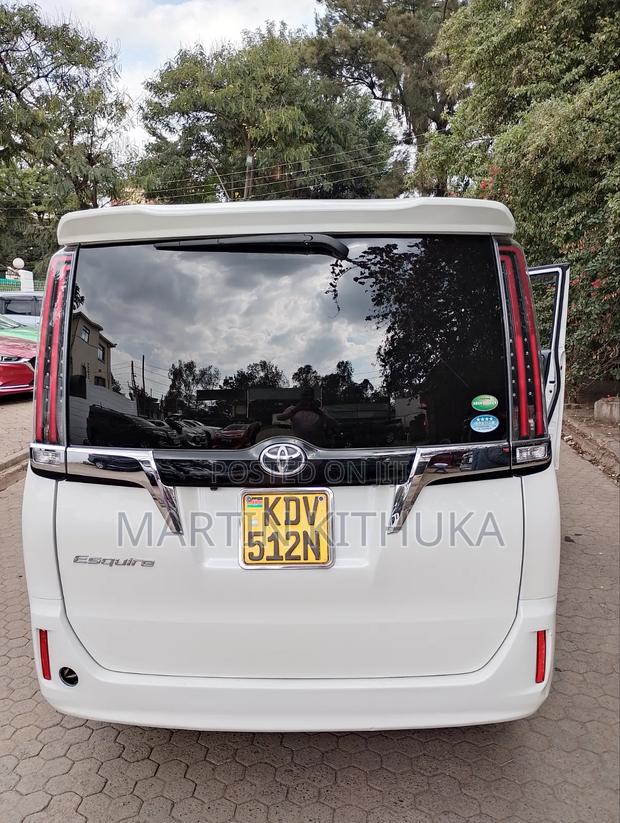 Toyota Esquire 2019 White