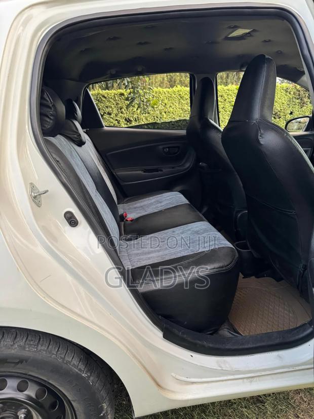 Toyota Vitz 2016 White