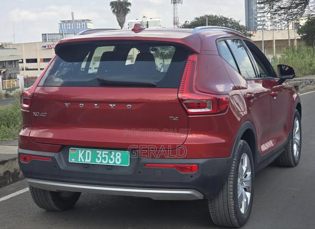 Volvo XC40 2019 Maroon