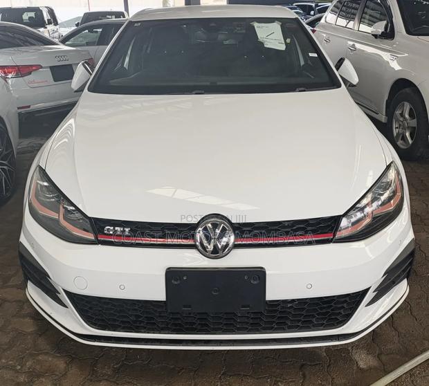 Volkswagen Golf GTI 2021 White