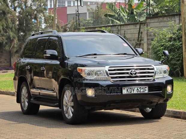 Toyota Land Cruiser 4.6 V8 ZX 2012 Matt Black