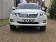 Toyota Vanguard 2012 White for sale