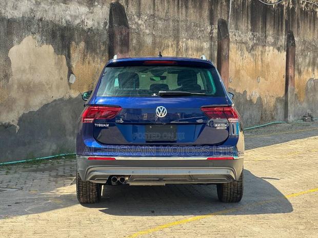 Volkswagen Tiguan 2019 Blue