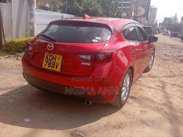 Mazda Axela 2015 Red