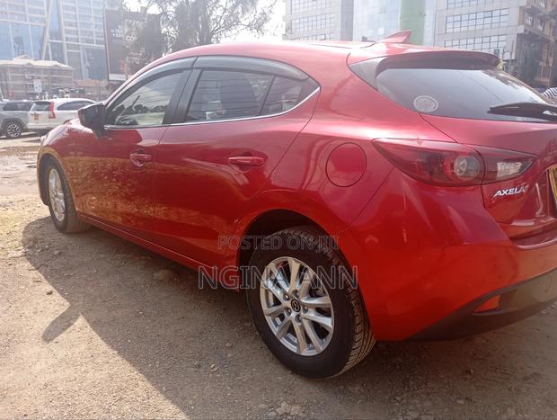 Mazda Axela 2015 Red
