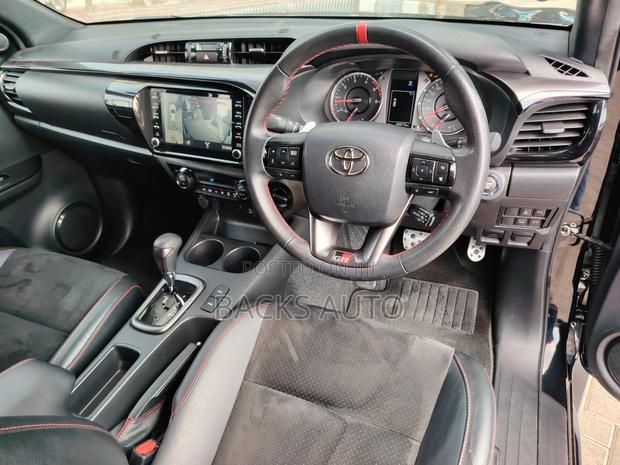 Toyota Hilux 2022