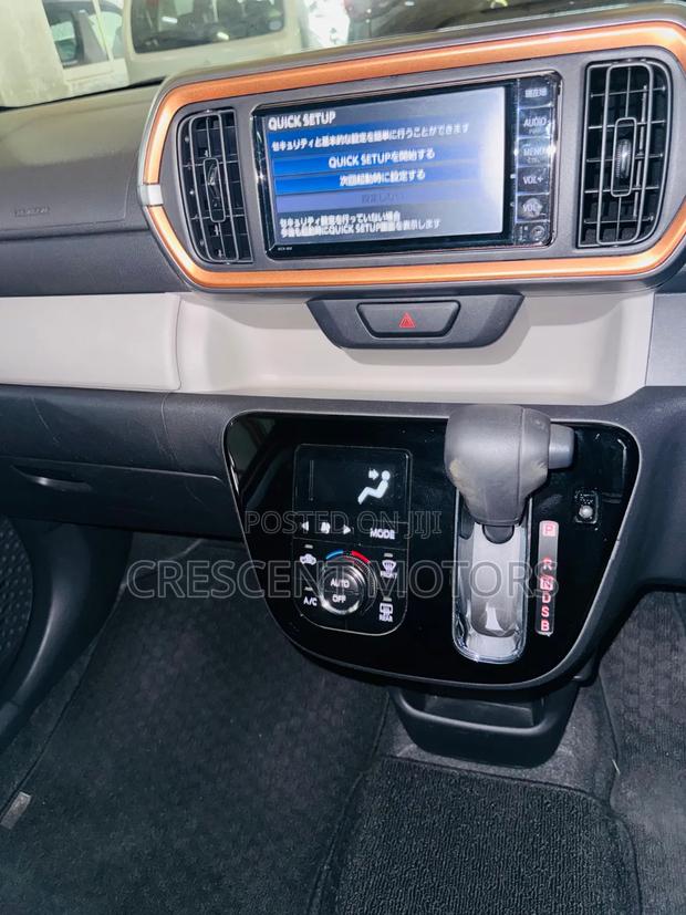 Toyota Passo 2020 Gold