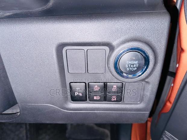 Toyota Passo 2020 Gold