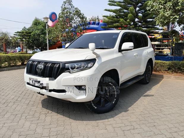 Toyota Land Cruiser Prado 2019 White