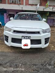 Mitsubishi Outlander 2010 White for sale