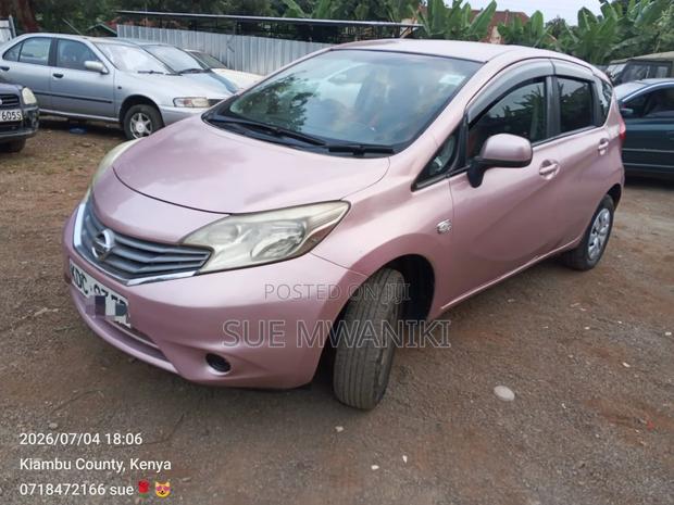 Nissan Note 2014 Pink