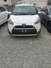 Toyota Sienta 2016 White for sale