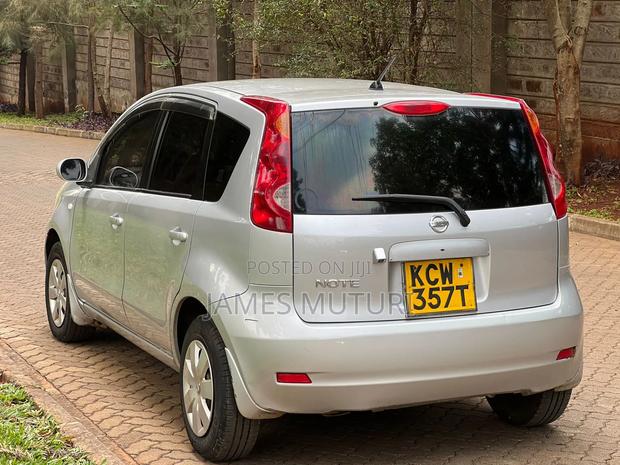 Nissan Note 2012 Silver