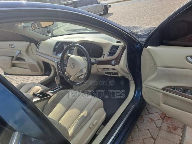 Nissan Teana 2011 Blue