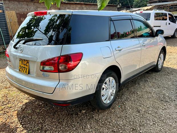 Nissan Wingroad 2012 Silver