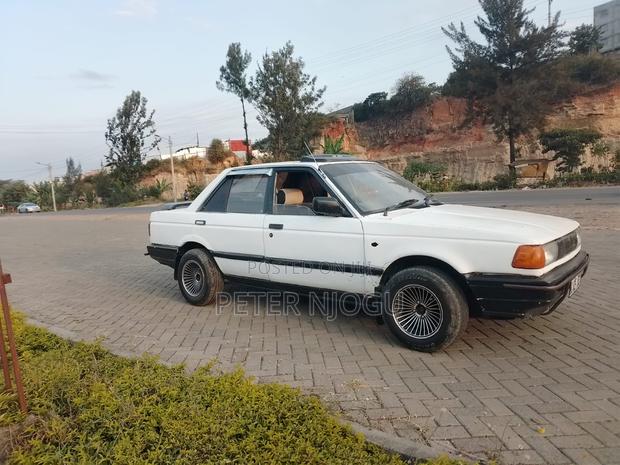 Nissan Sunny 1999 White