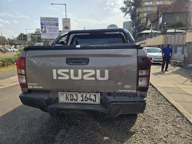 Isuzu D-MAX 2022