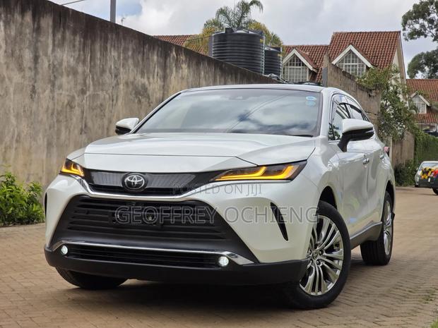 Toyota Harrier 2.0 2020 White
