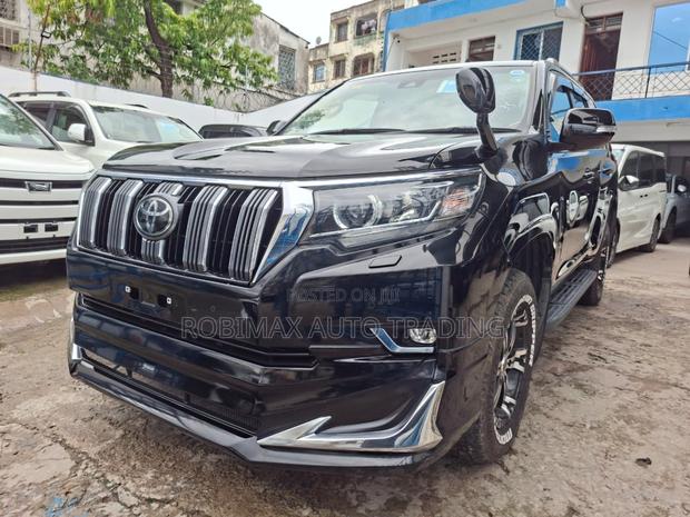 Toyota Land Cruiser Prado 2019 Black