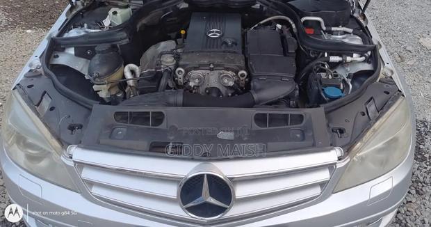 Mercedes-Benz C200 2009 Silver