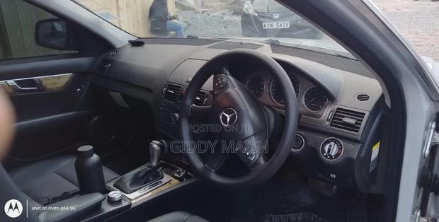 Mercedes-Benz C200 2009 Silver