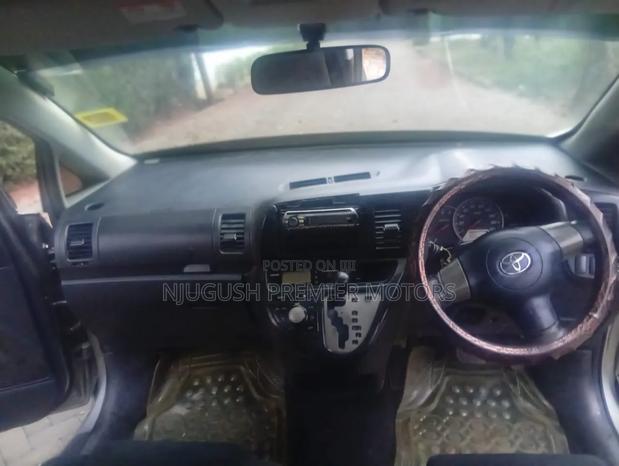 Toyota Wish 2008 Silver
