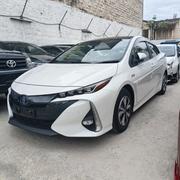 Toyota Prius 2019 White for sale