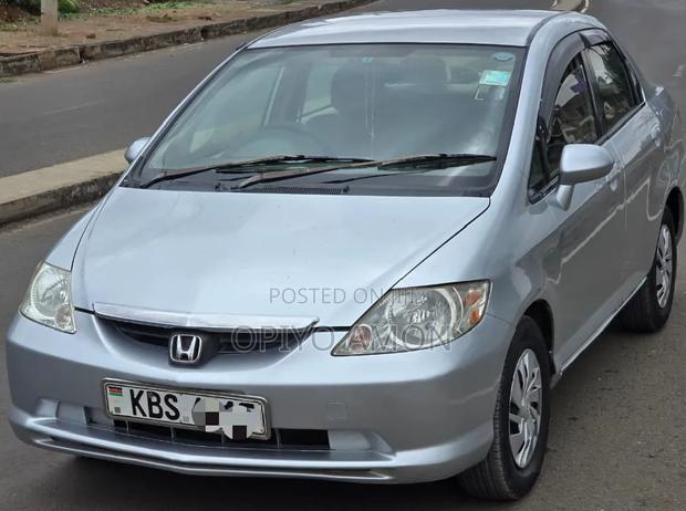 Honda Fit Aria 2006 Silver