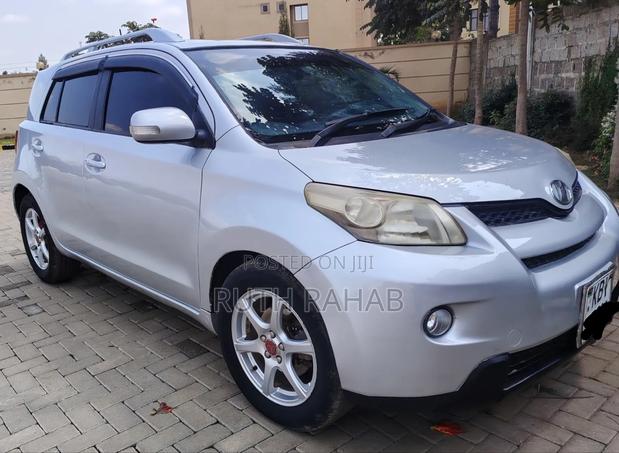 Toyota IST 2009 Silver