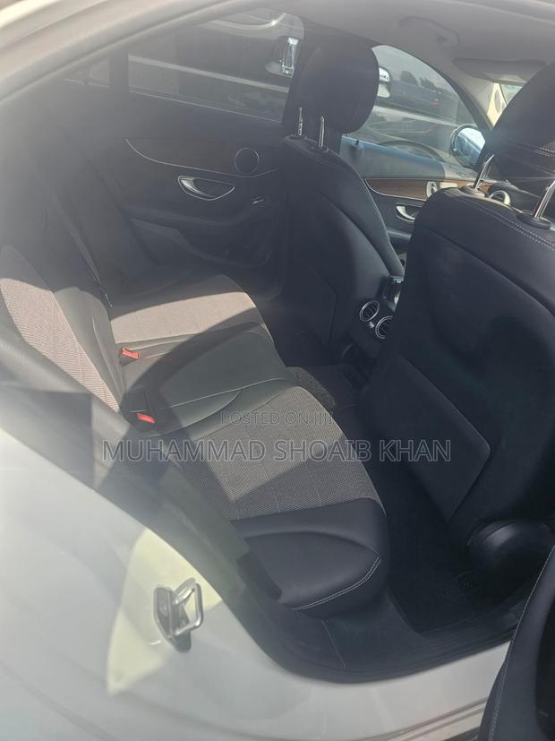 Mercedes-Benz C220 2019 Pearl