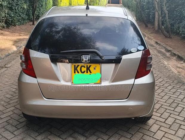 Honda Fit 2010 Gold