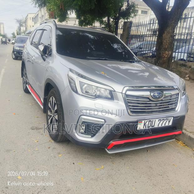 Subaru Forester 2018 Silver
