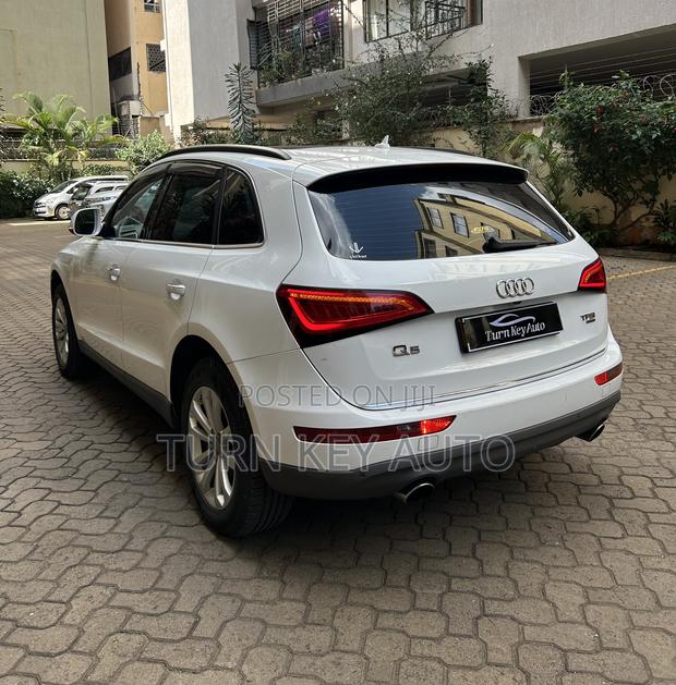 Audi Q5 2.0T Premium Plus quattro 4dr SUV AWD (2.0L 4cyl Turbo 8A) 2015