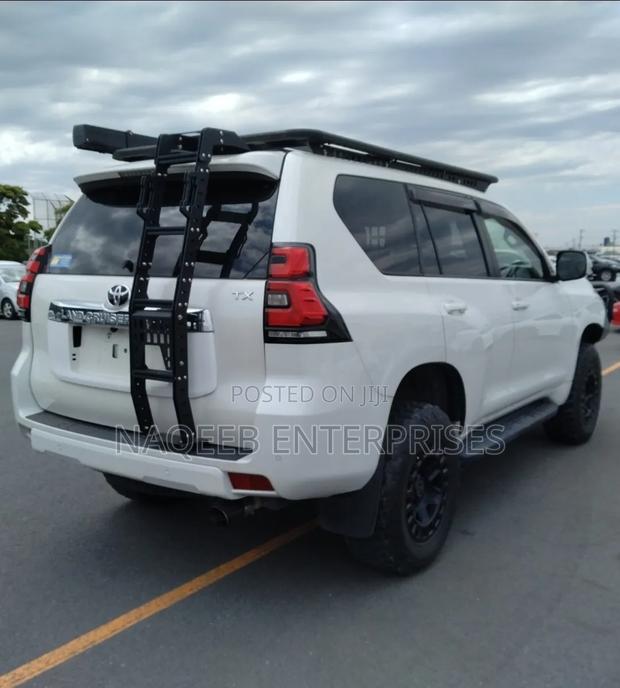 Toyota Land Cruiser Prado 2021 Pearl