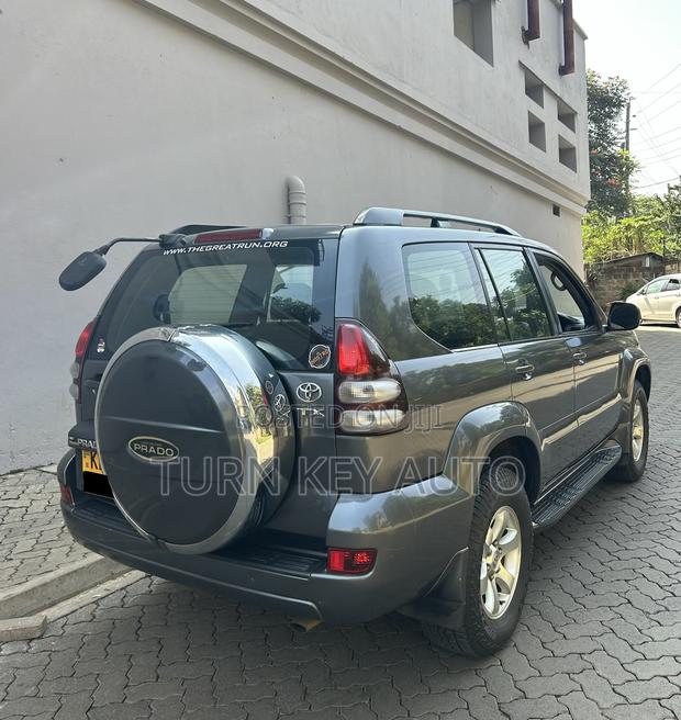 Toyota Land Cruiser Prado 3.4 5dr 2004 Gray