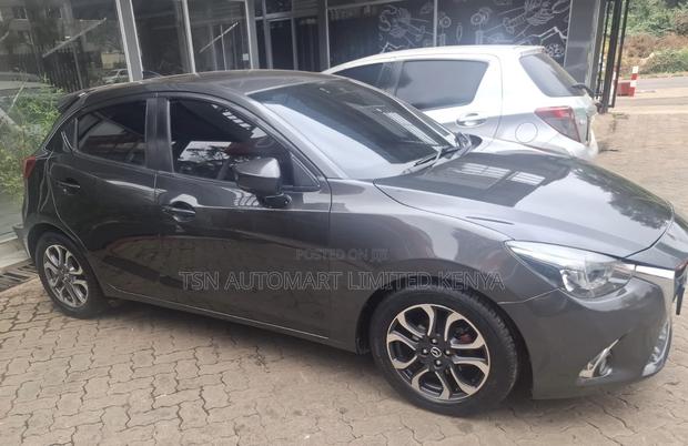 Mazda Demio 2018 Gray
