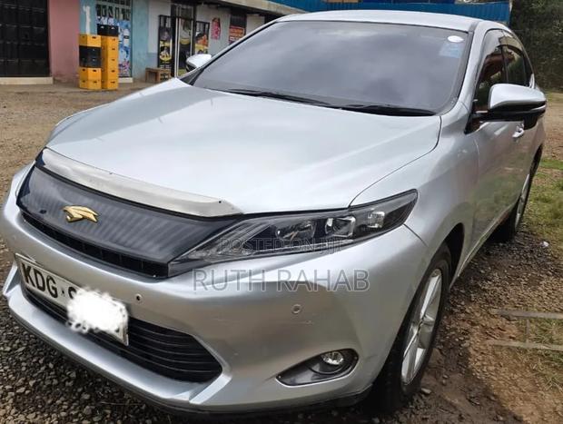 Toyota Harrier 2015 Silver