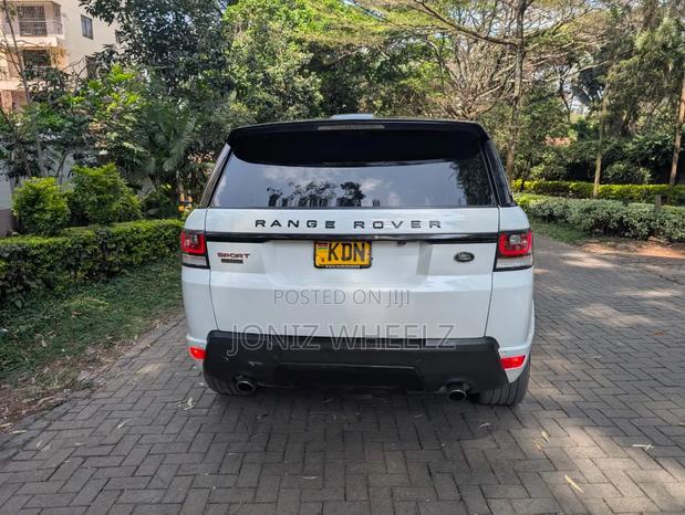 Land Rover Range Rover Sport Autobiography 4x4 (5.0L 8cyl 6A) 2013