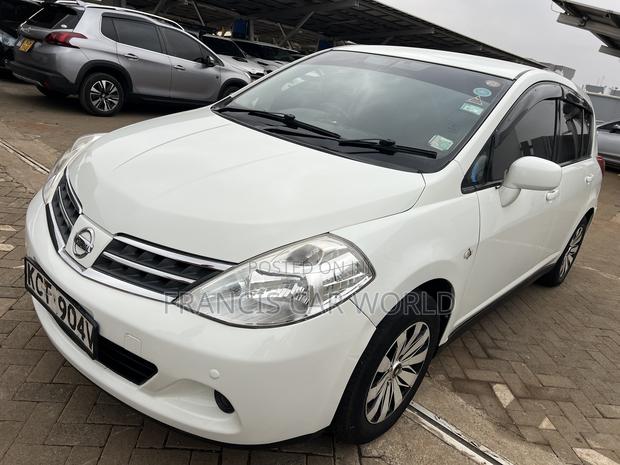 Nissan Tiida 2012 Off white