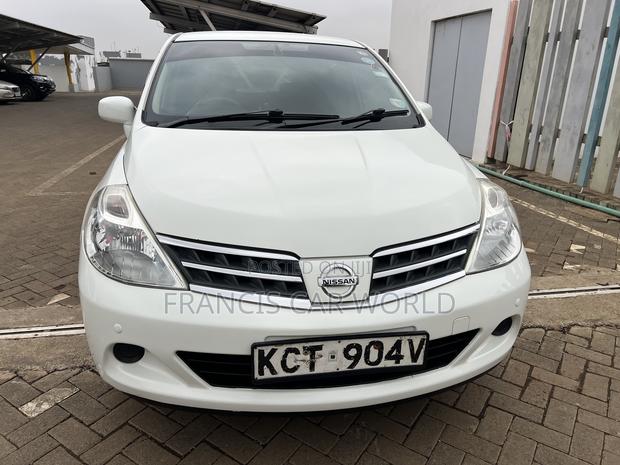 Nissan Tiida 2012 Off white