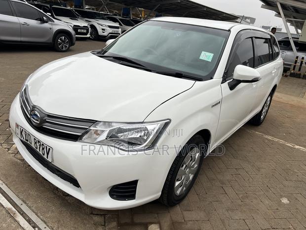 Toyota Corolla Fielder 2014 White