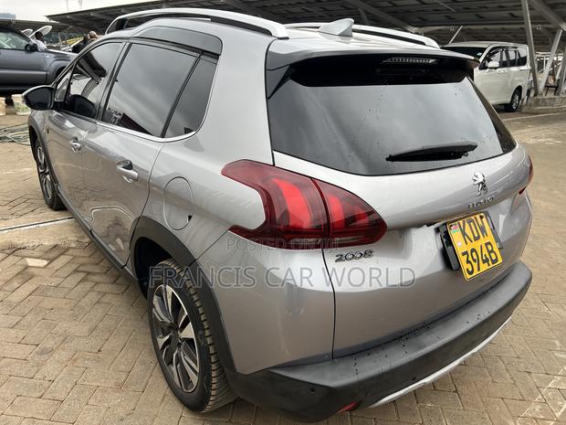 Peugeot 2008 2019 Gray