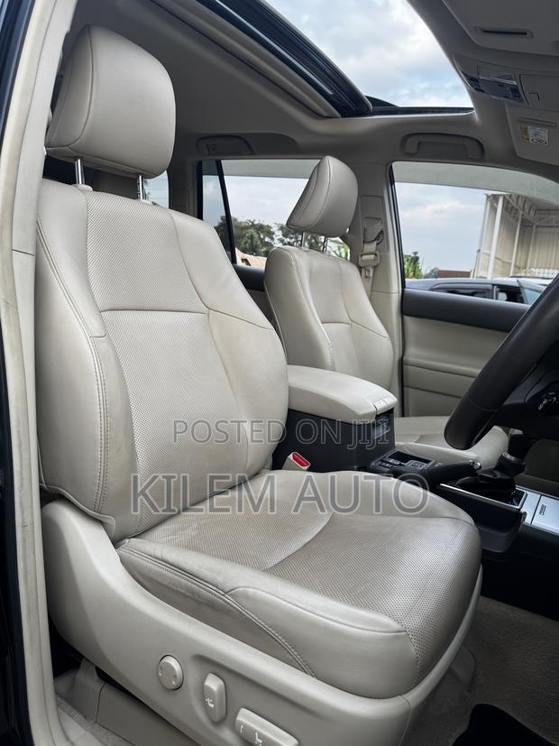Toyota Land Cruiser Prado 2.8 2020 Black