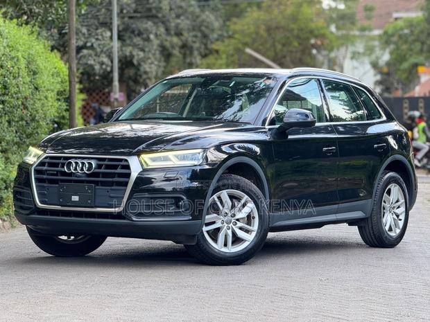Audi Q5 2.0T Premium AWD quattro 2019 Black